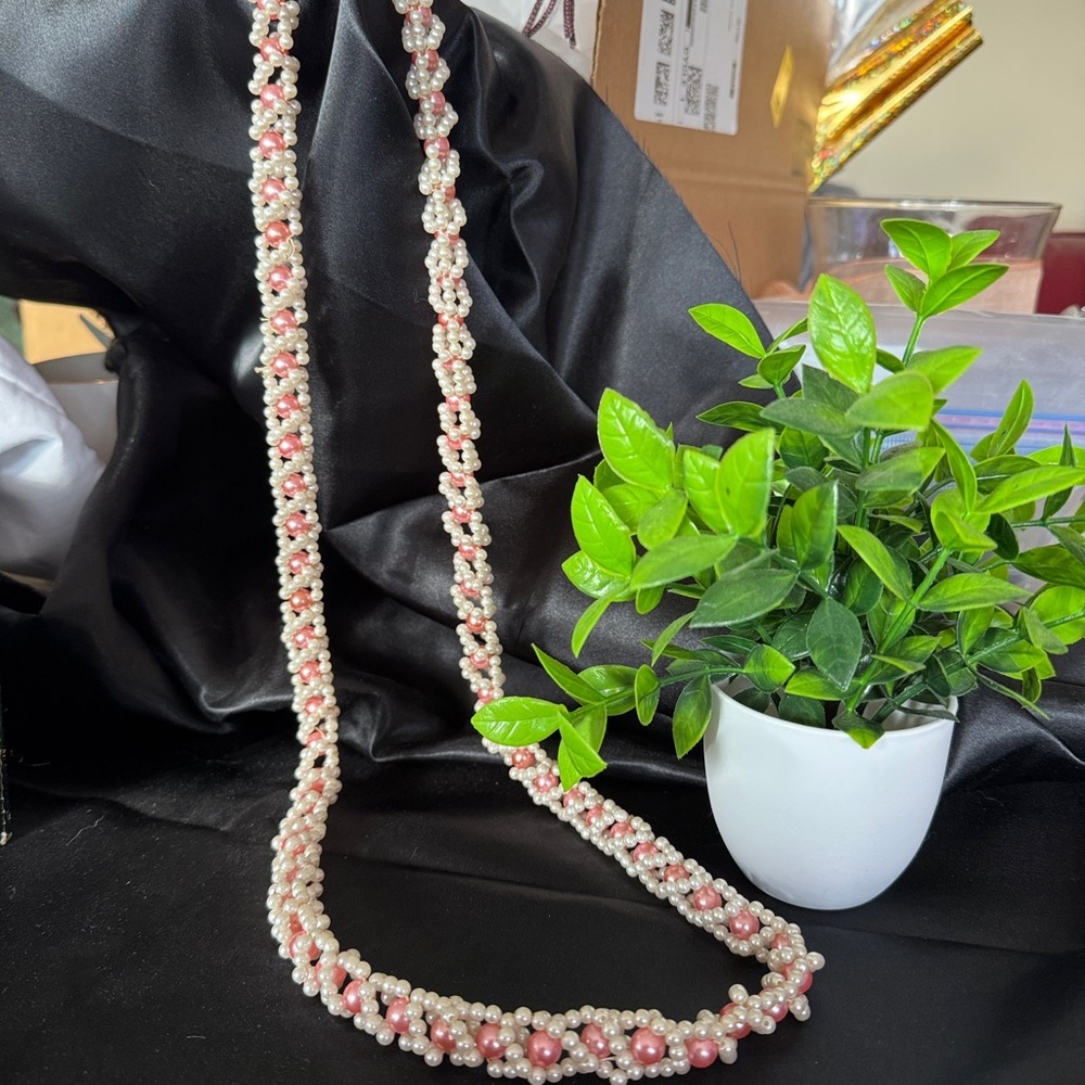 💜 Faux Pearl & Pink Beaded necklace can be recycled for beads